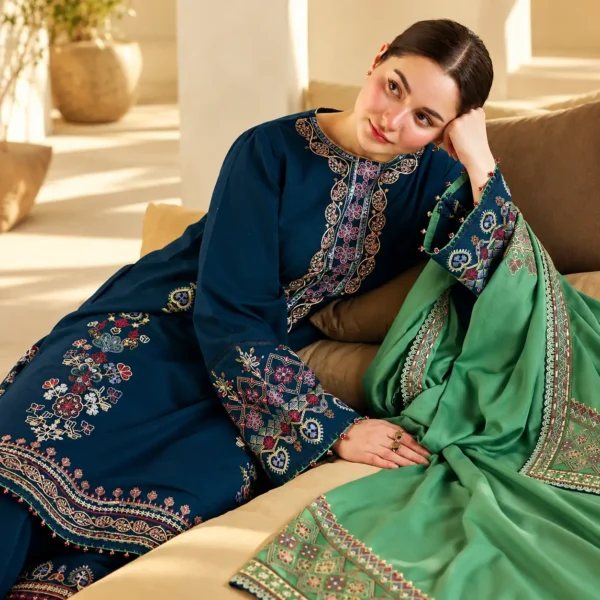 3 Pcs Womens Winter Embroidered Dhanak Unstitched Suit